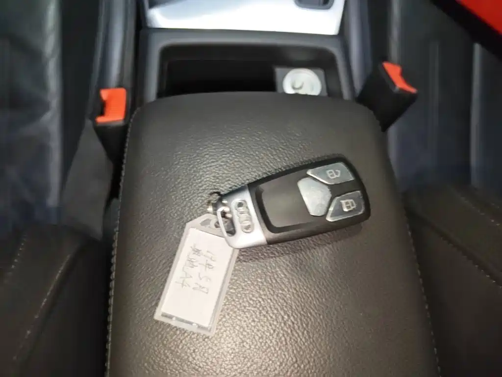 Audi A4L — миниатюра 9