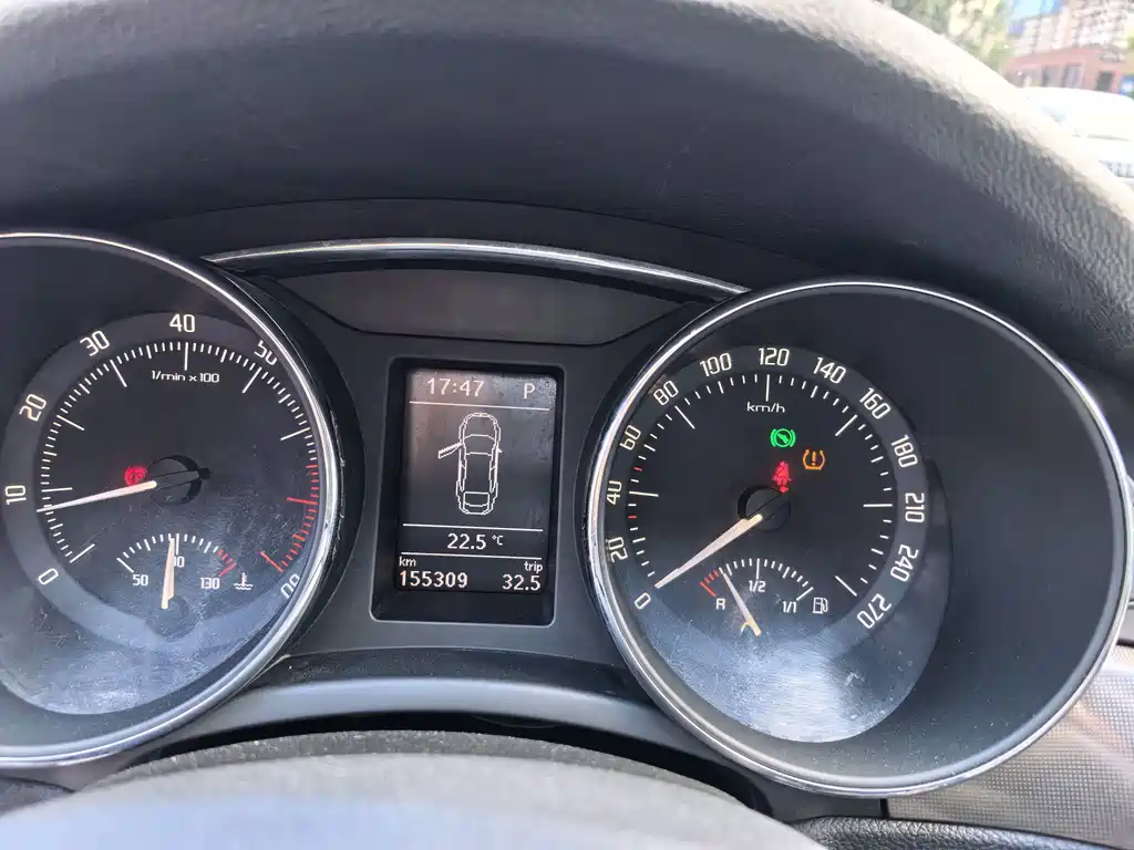Skoda Superb — миниатюра 7