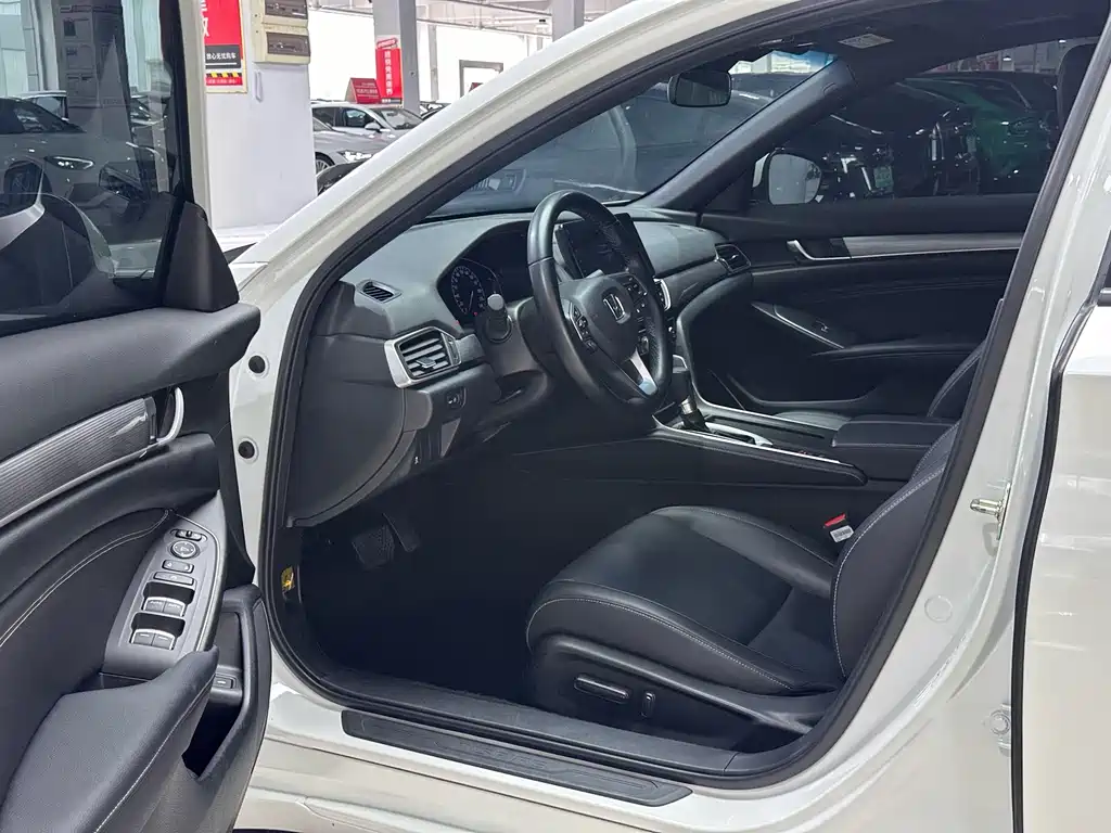 Honda Inspire — миниатюра 6