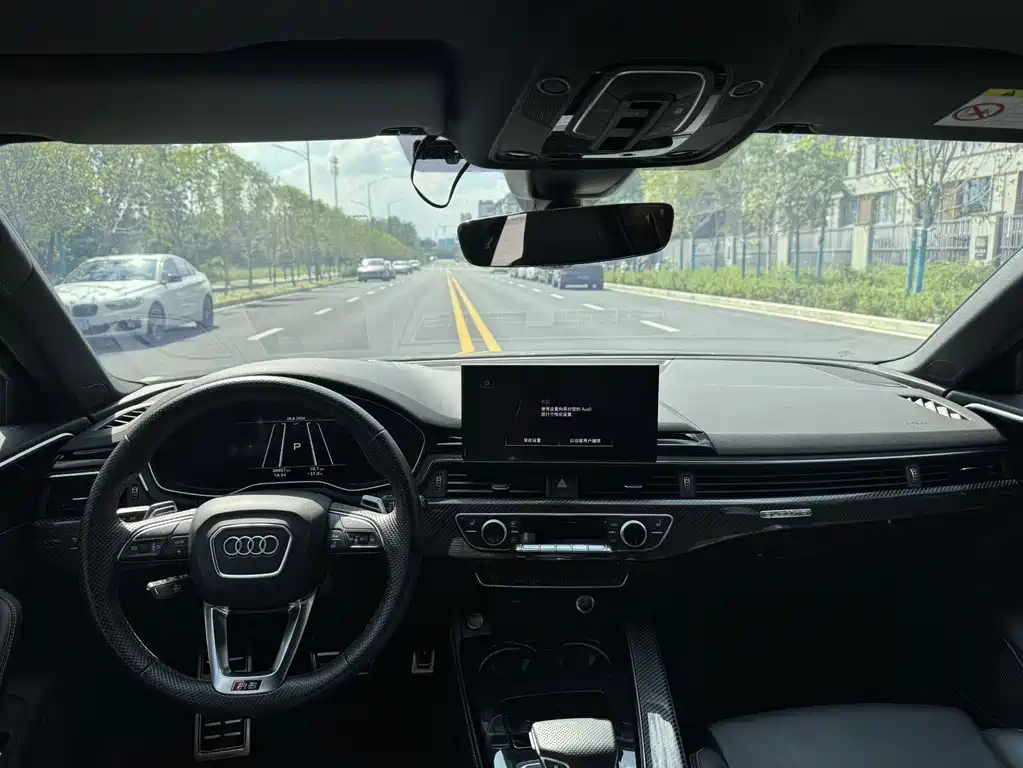 Audi RS 4 — миниатюра 5