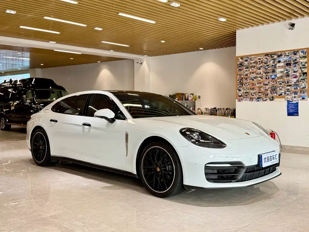 Porsche Panamera — миниатюра 3