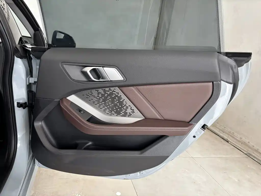 BMW 2 Series — миниатюра 21