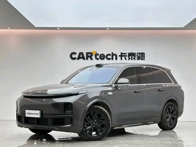 Li Auto 理想L8