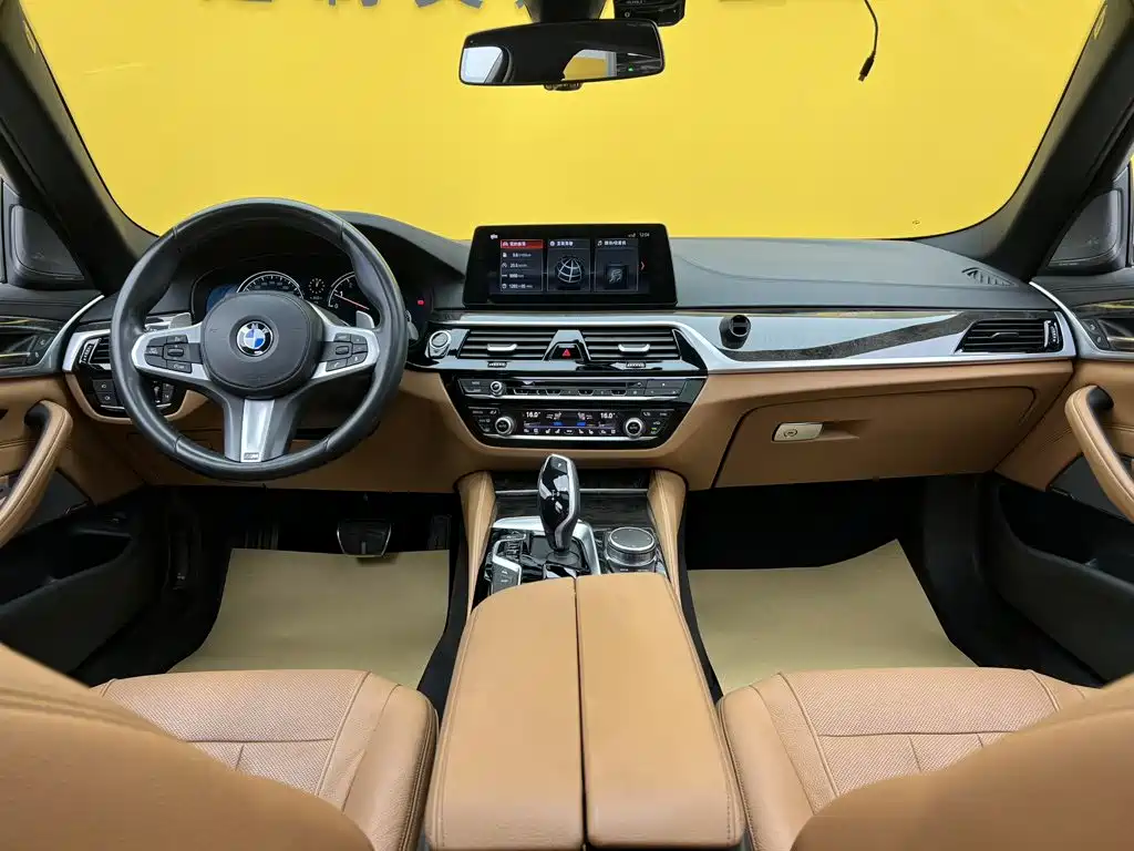 BMW 5 Series — миниатюра 42
