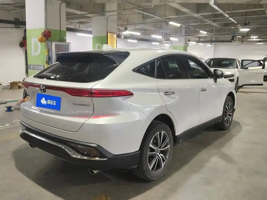 Toyota Harrier — миниатюра 3