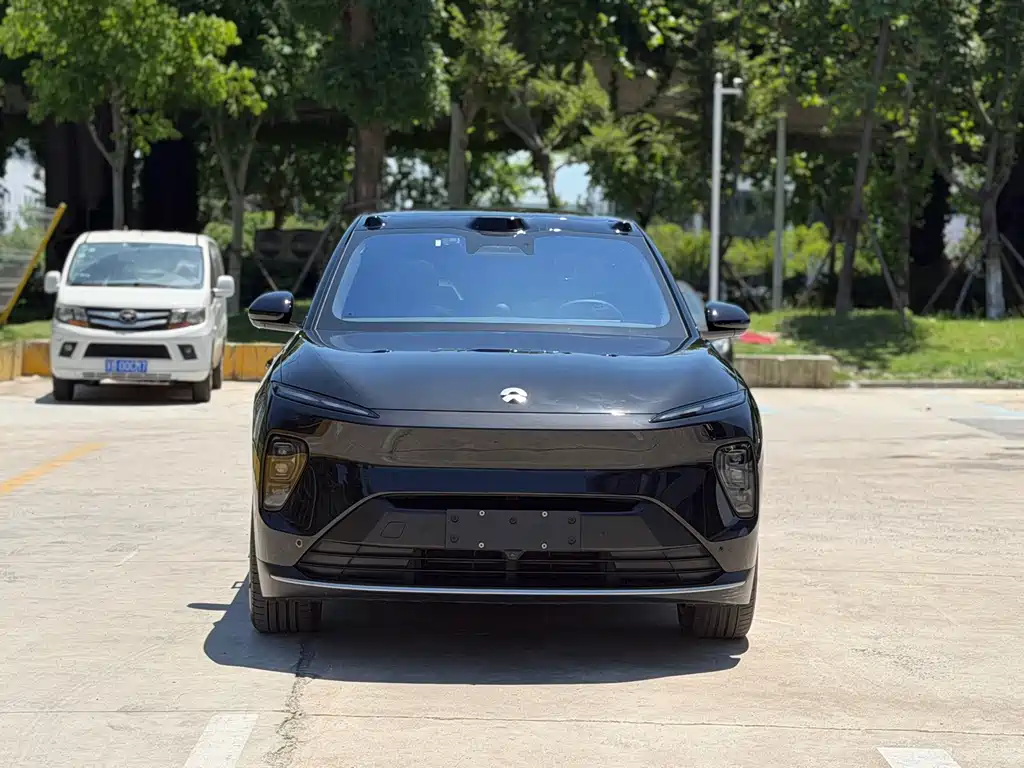NIO ES8 — миниатюра 2
