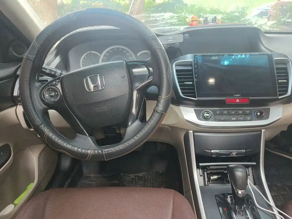 Honda Accord — миниатюра 5