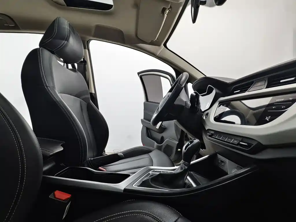 Geely Vision X3 — миниатюра 15