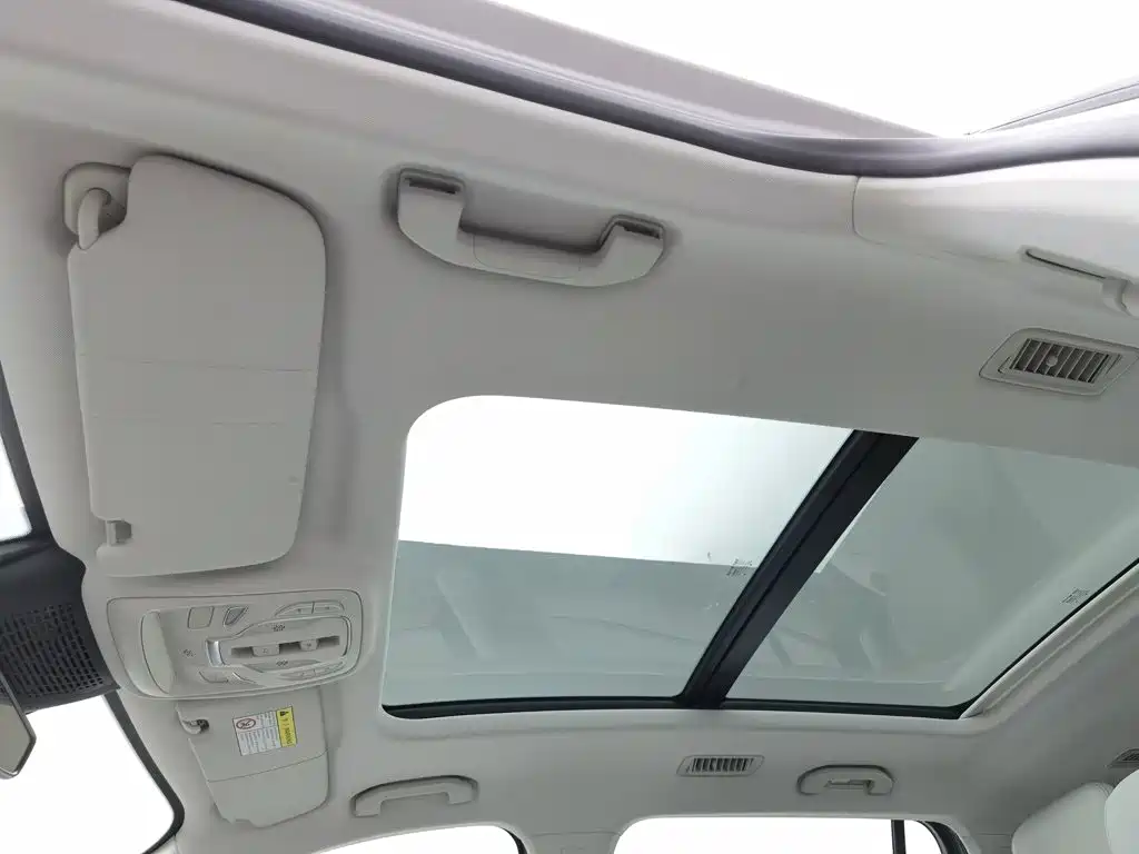 Roewe RX9 — миниатюра 14