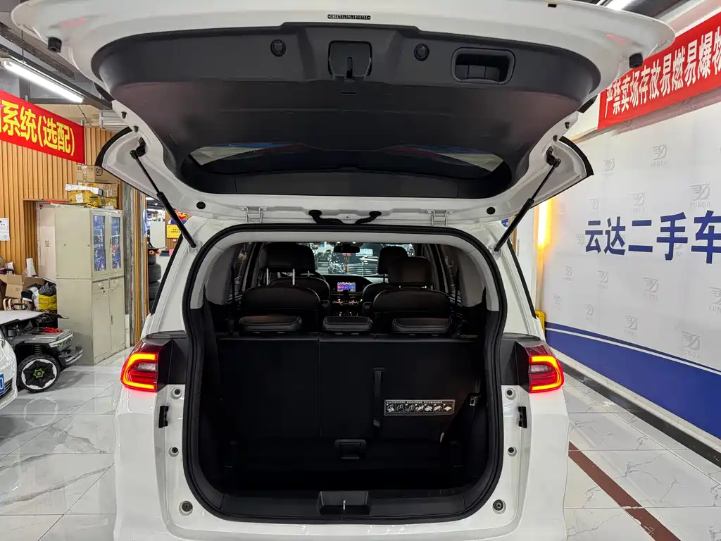 GAC Motor Trumpchi M6 — миниатюра 15