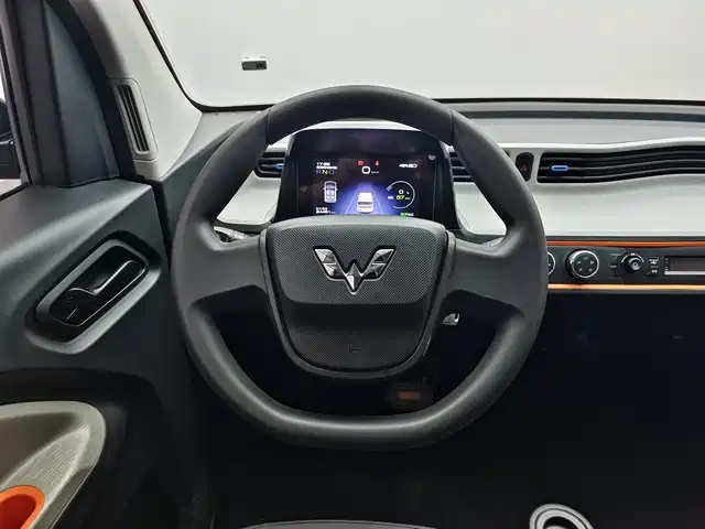 Wuling MINIEV — миниатюра 6