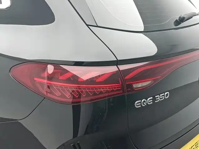 Mercedes-Benz EQE SUV — миниатюра 7