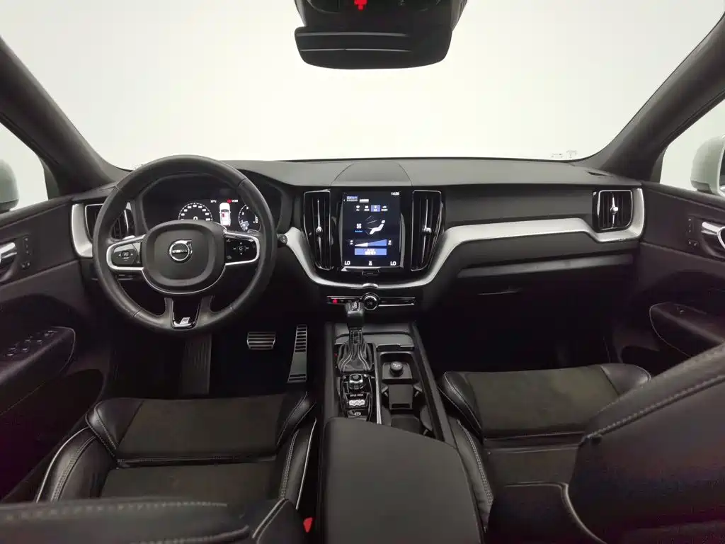 Volvo XC60 — миниатюра 5