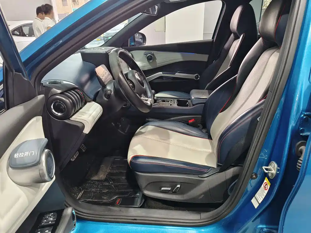 BYD Yuan Plus — миниатюра 8