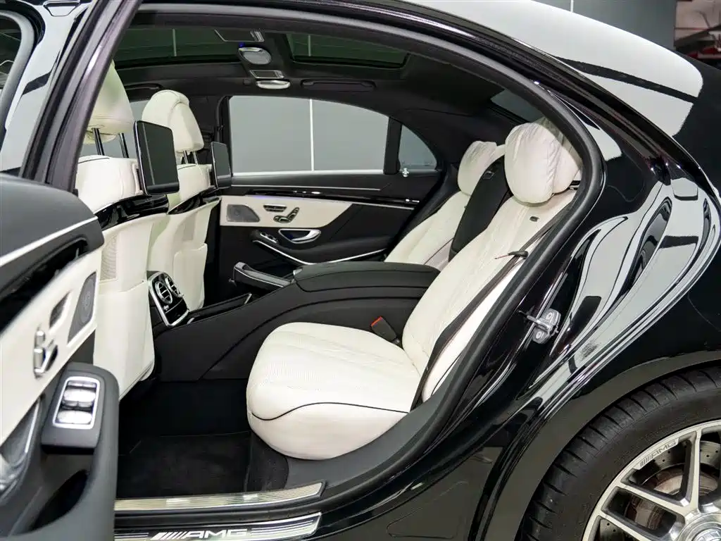 MERCEDES-BENZ S CLASS AMG