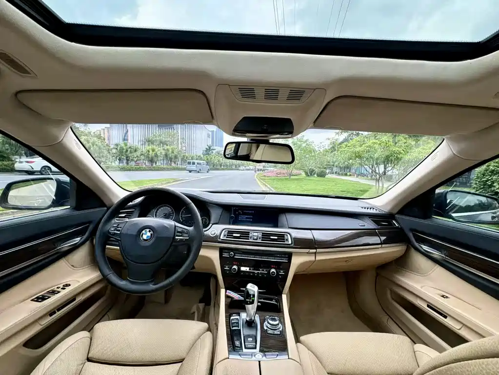 BMW 7 Series 7 2009 740Li Lead
