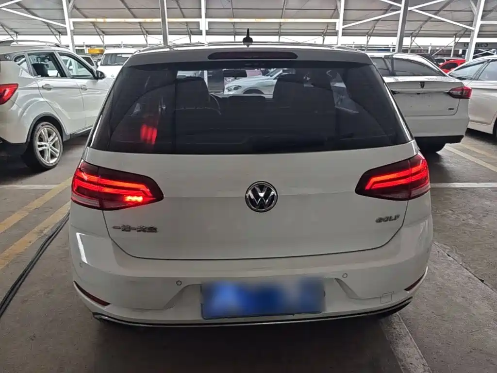 Volkswagen Golf — миниатюра 6
