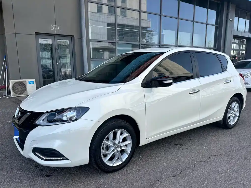 Nissan Tiida 2021 1.6L CVT