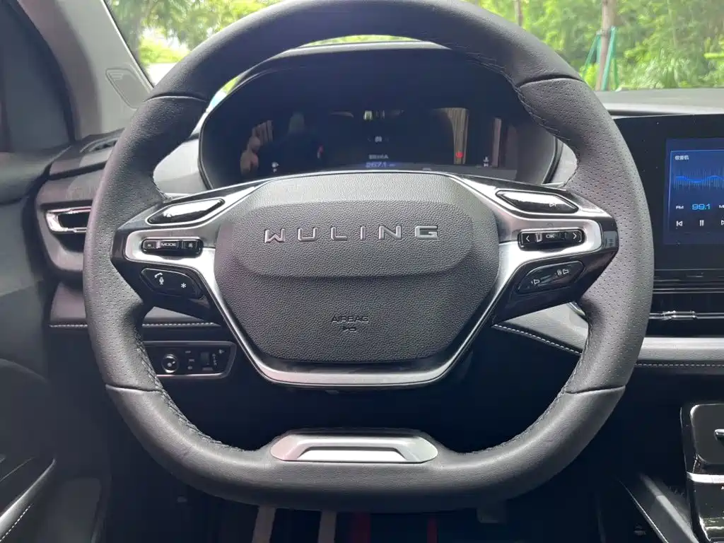 Wuling Victory — миниатюра 6