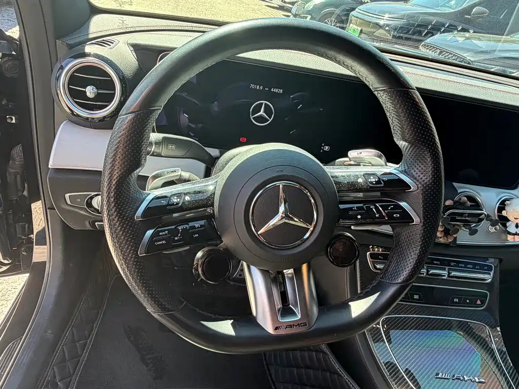 Mercedes-Benz E-Class AMG — миниатюра 20