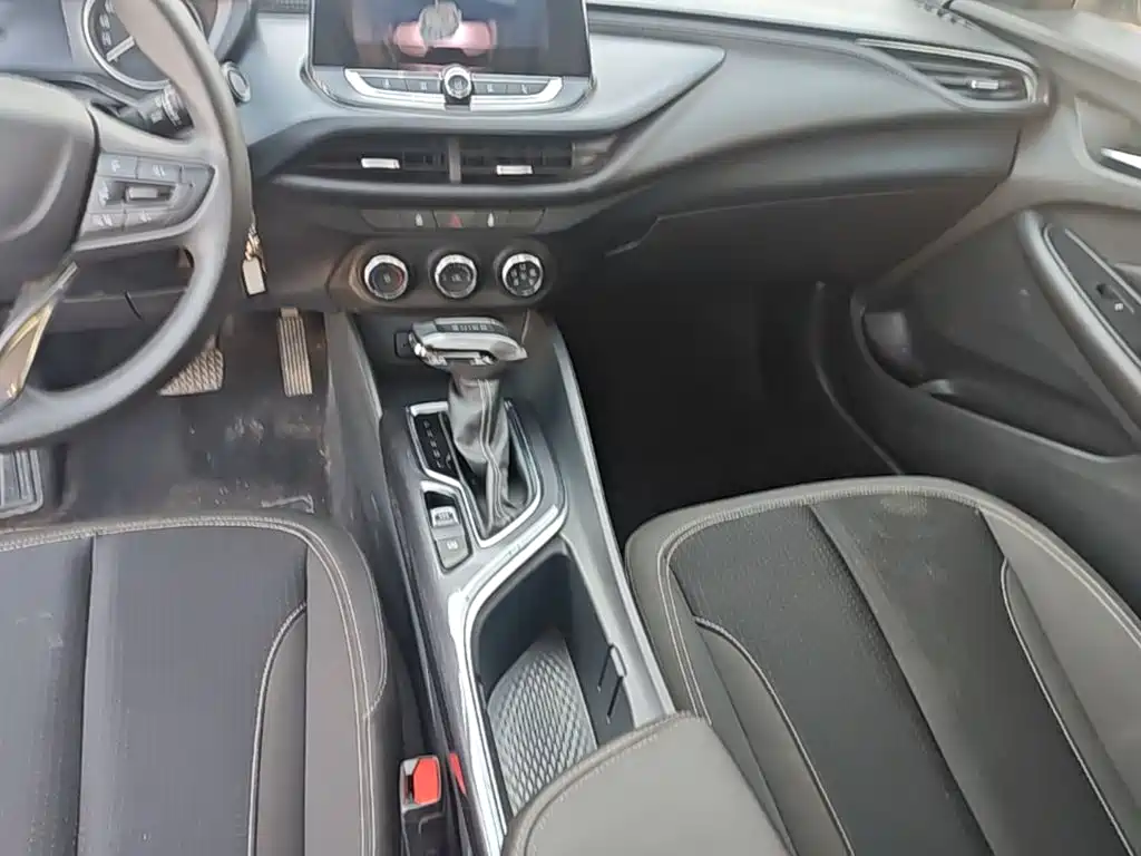 Buick Verano — миниатюра 14