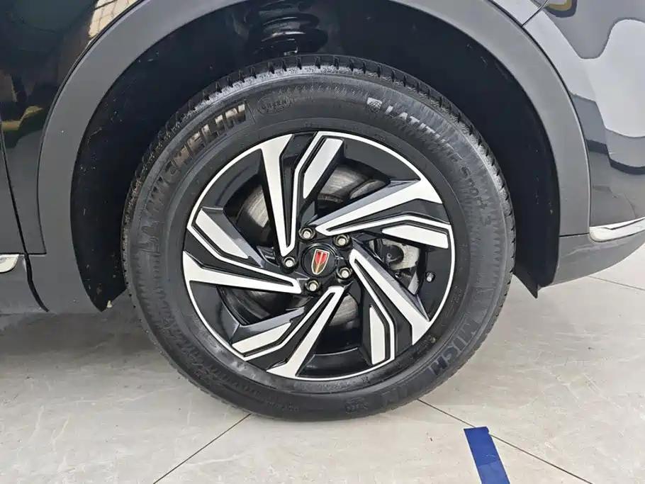 Hongqi Hongqi HS5 — миниатюра 6