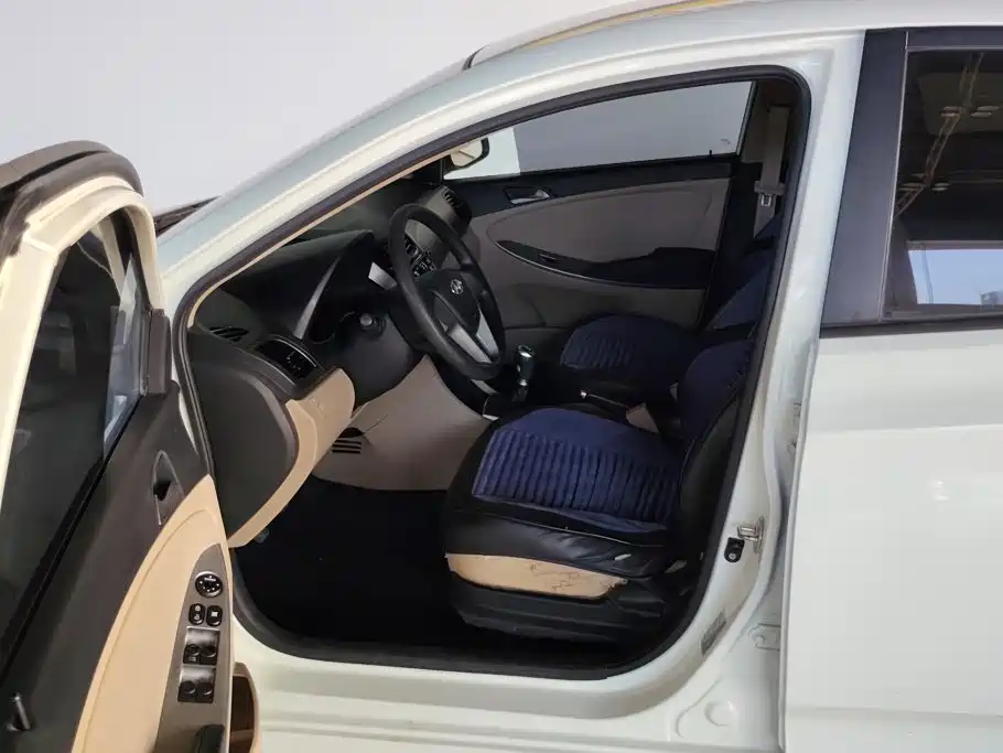 Hyundai Verna — миниатюра 9