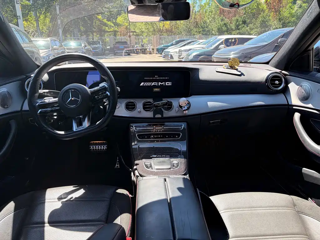 Mercedes-Benz E-Class AMG — миниатюра 13