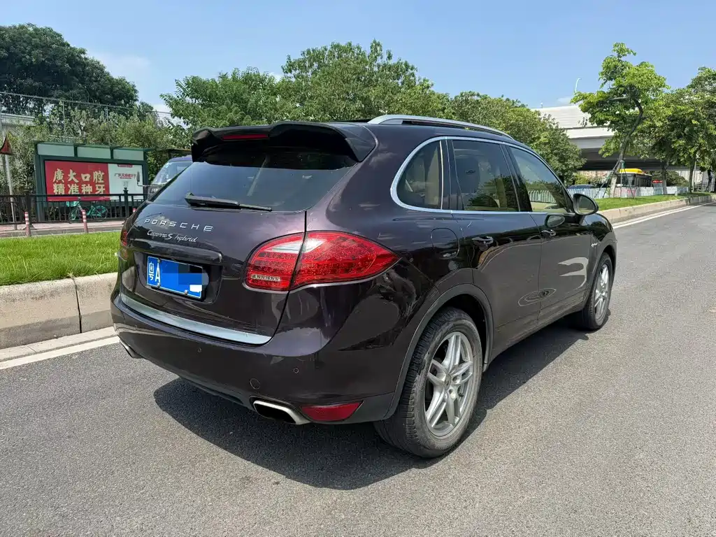 Porsche Cayenne 2011 Cayenne S Hybrid 3.0T