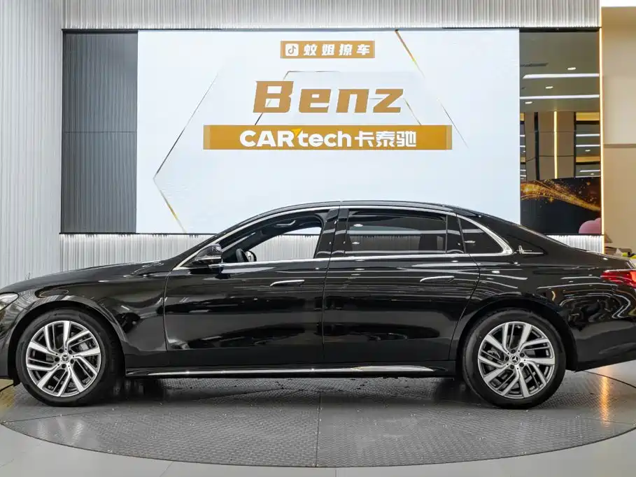 Mercedes-Benz E-Class — миниатюра 3