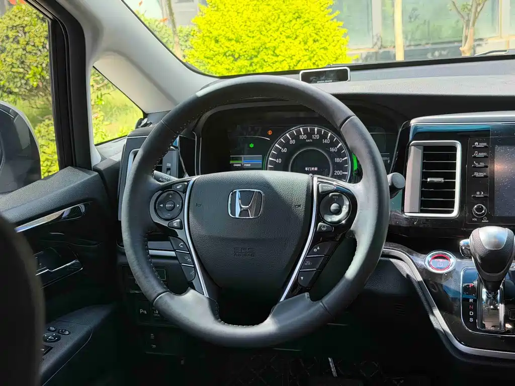 Honda Elysion — миниатюра 9