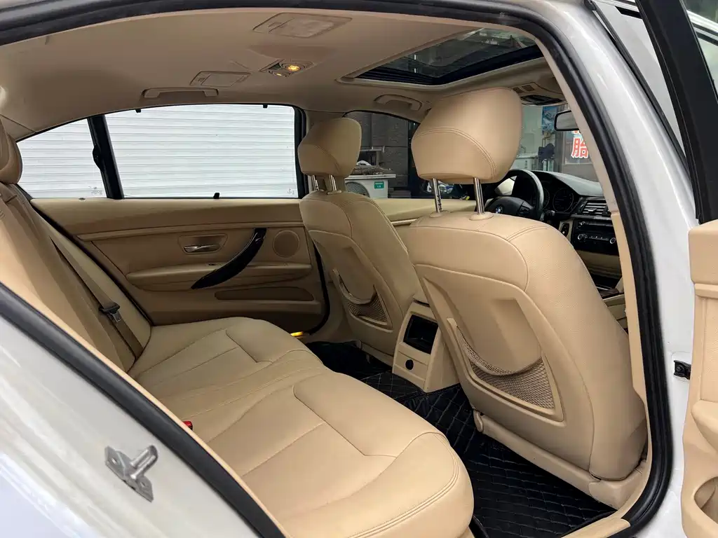 BMW 3 Series — миниатюра 9