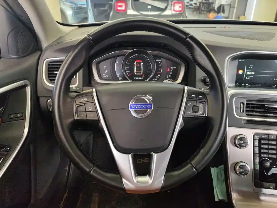 Volvo S60 — миниатюра 15