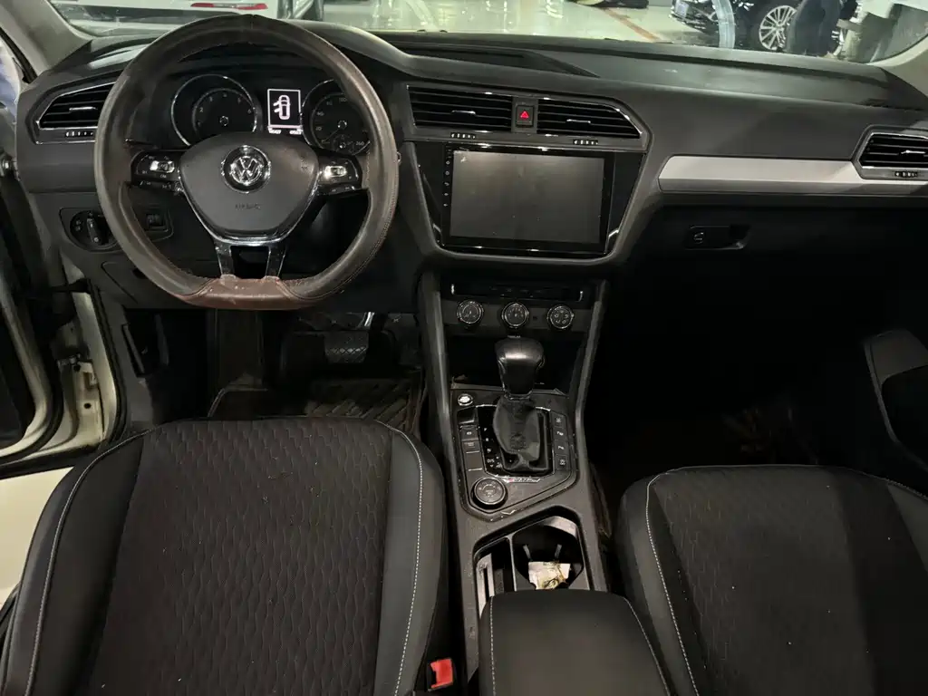 Volkswagen Tiguan L — миниатюра 6