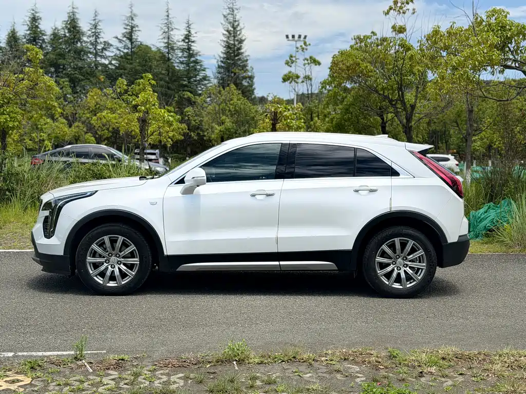 Cadillac XT4 2020 28T Luxury