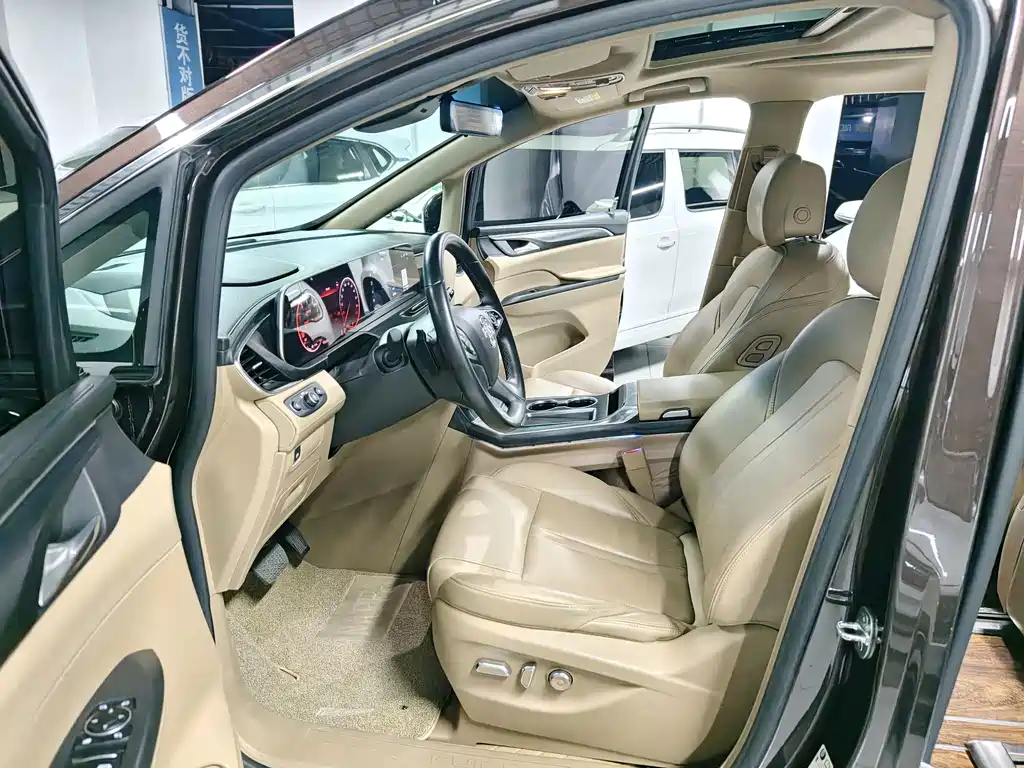 Buick GL8 2021 ES 653T Luxury