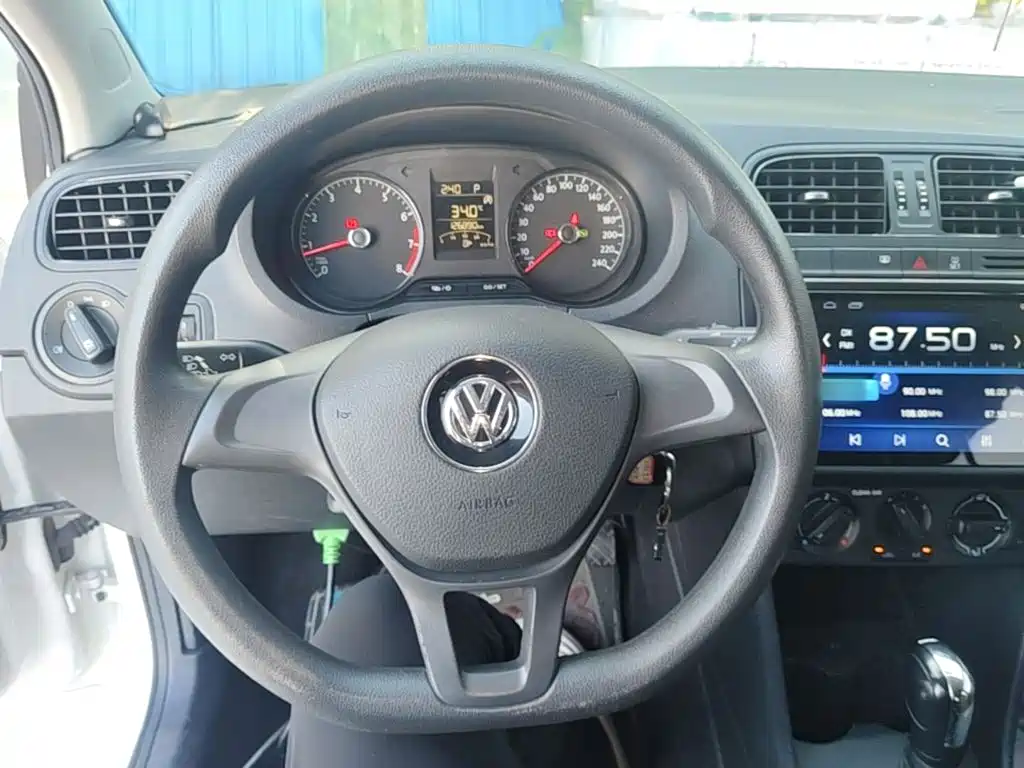 Volkswagen Polo — миниатюра 11