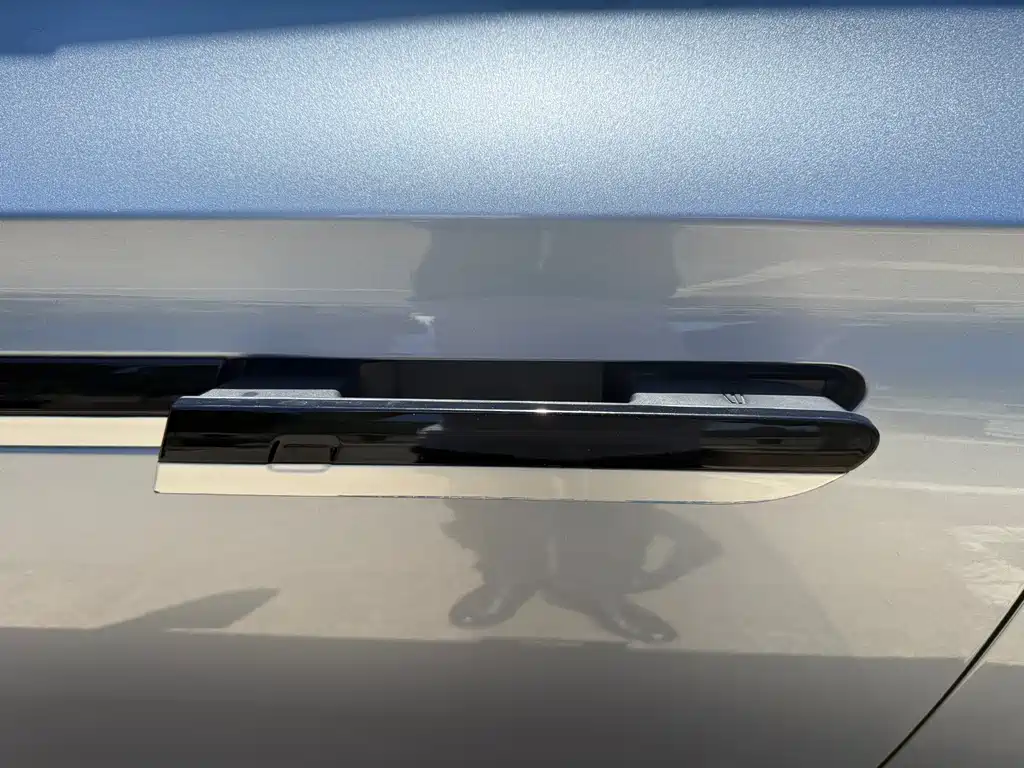 Lincoln Z 2022 i