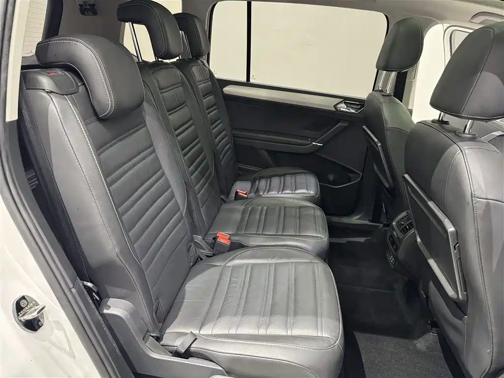 Volkswagen Touran — миниатюра 19