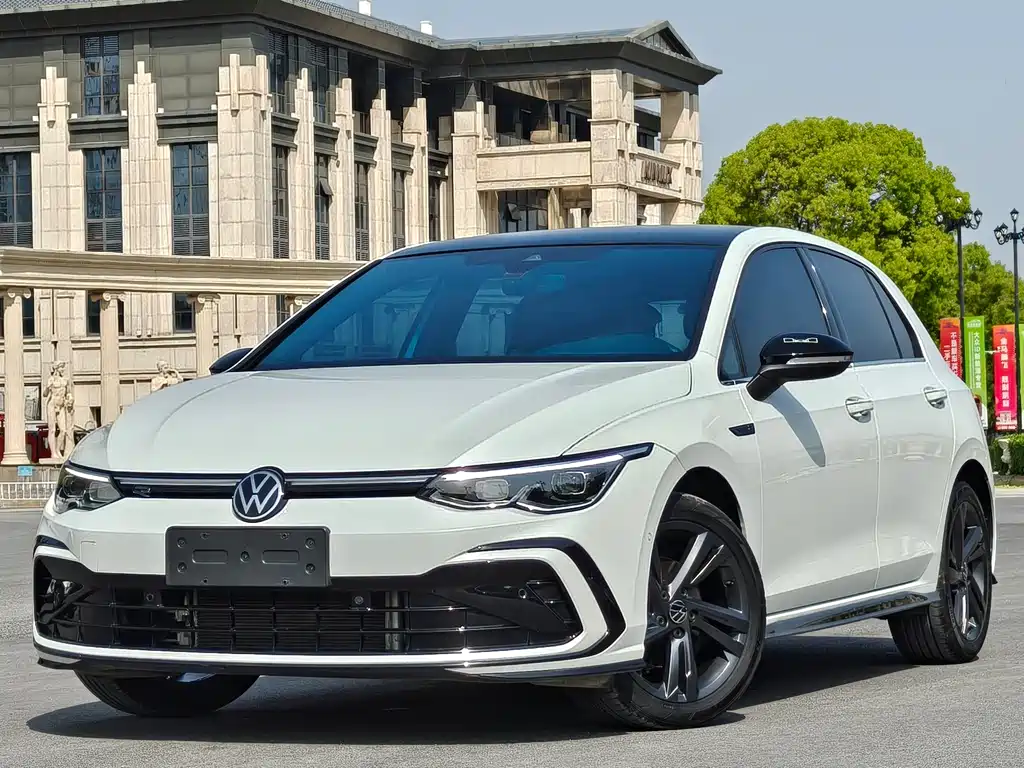 Volkswagen Golf 2024