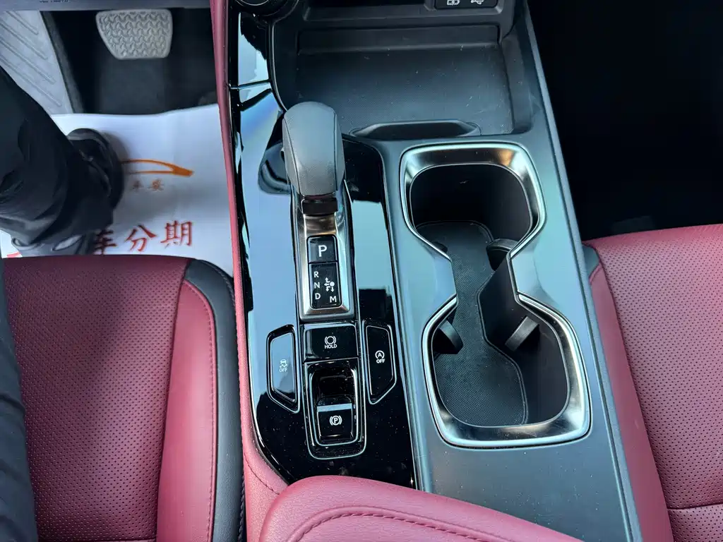 Lexus NX — миниатюра 9