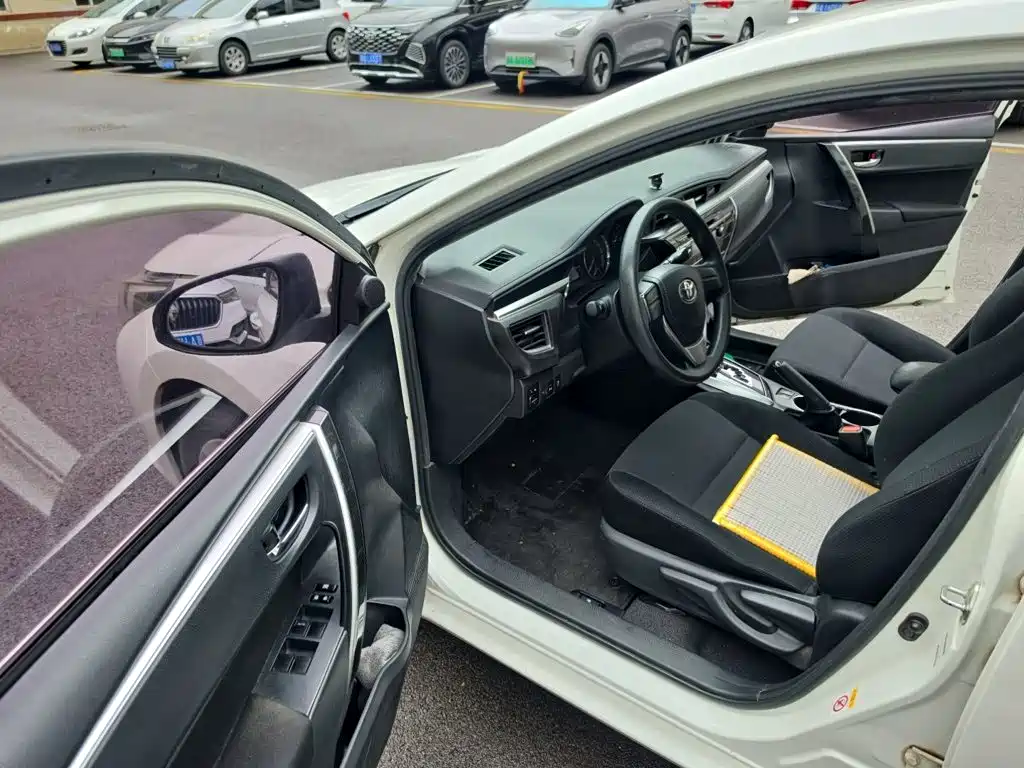 Toyota Corolla — миниатюра 12
