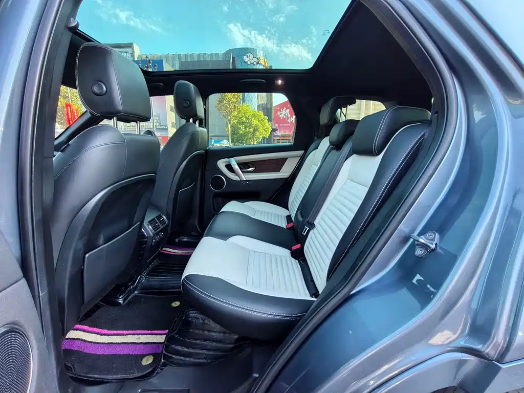 Land Rover Discovery Sport — миниатюра 18