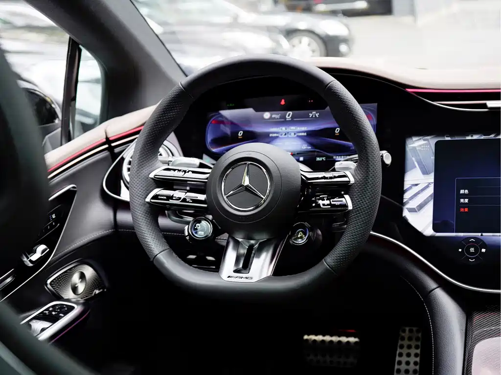 Mercedes-Benz EQE AMG — миниатюра 14