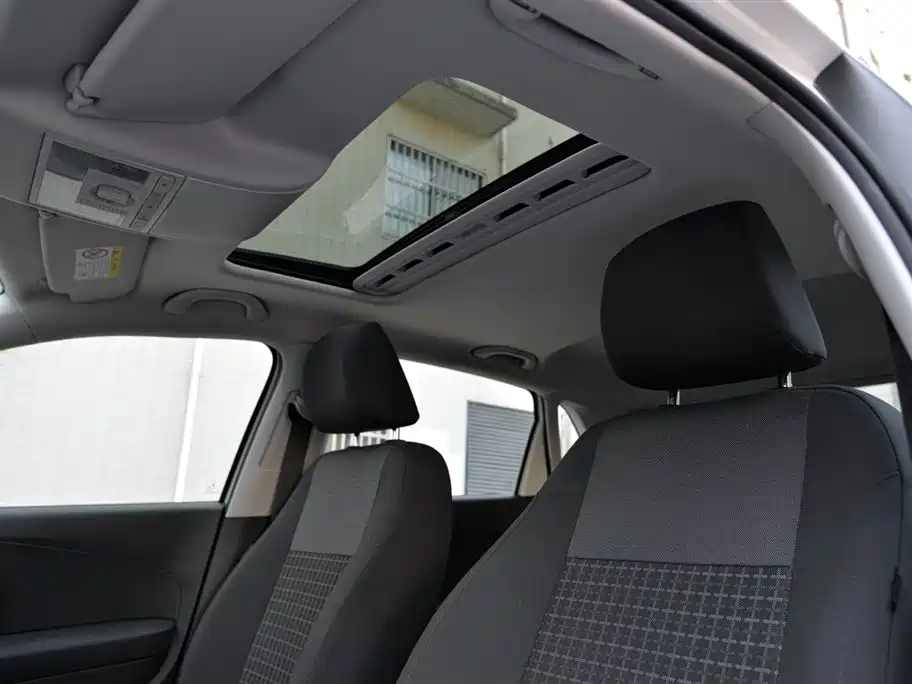 Volkswagen Polo 2018 1.5L AT
