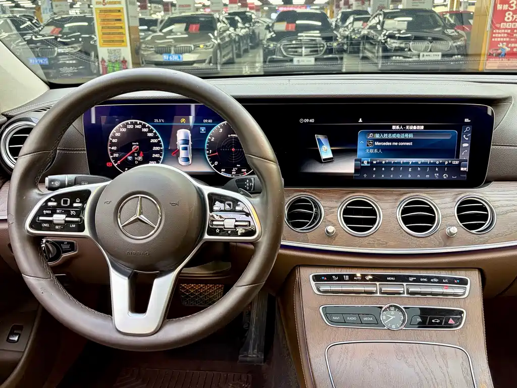 Mercedes-Benz E-Class — миниатюра 6