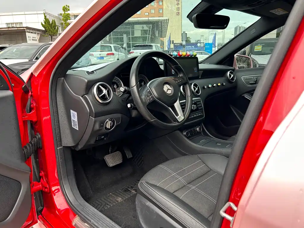 Mercedes-Benz A-Class (Import) — миниатюра 11