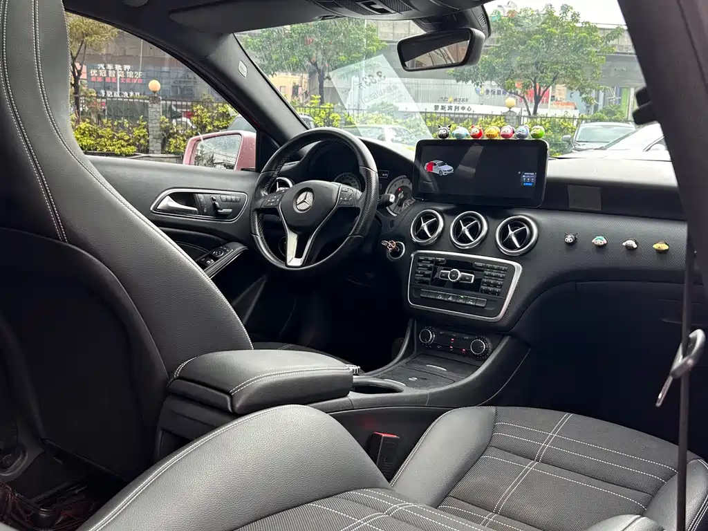 Mercedes-Benz A-Class (Import) — миниатюра 27
