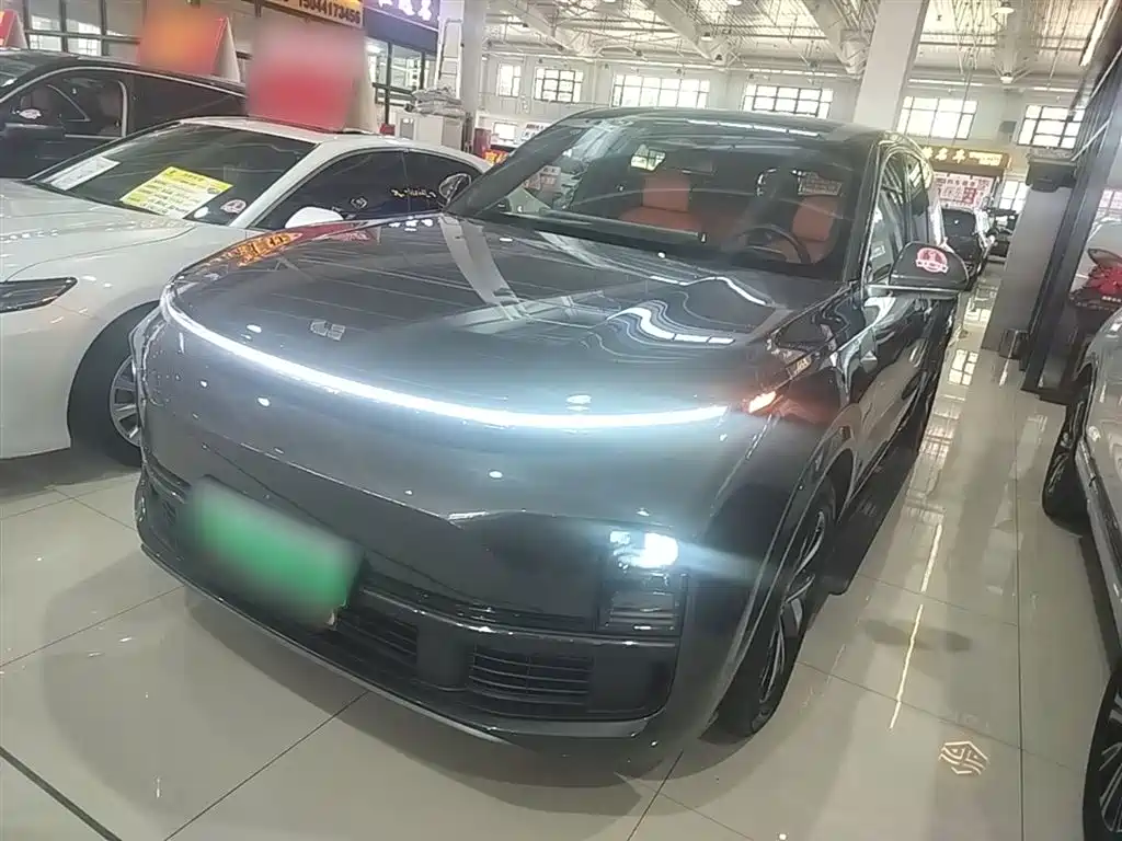 Li Auto Li L8 2024