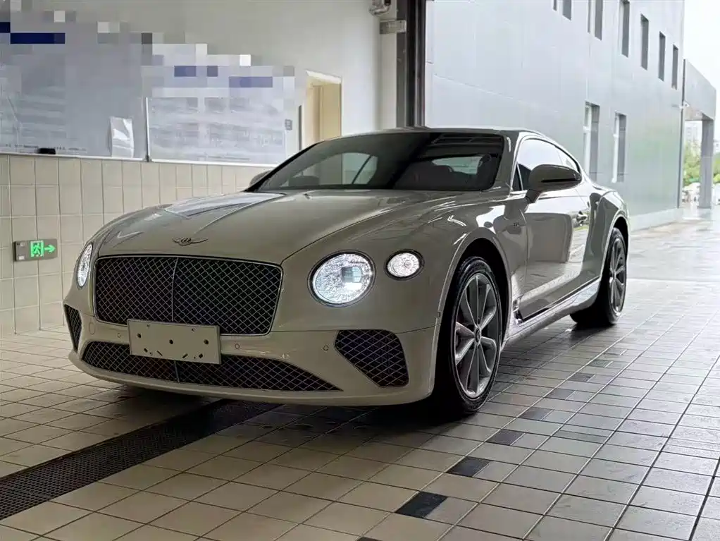 Bentley Continental 2021
